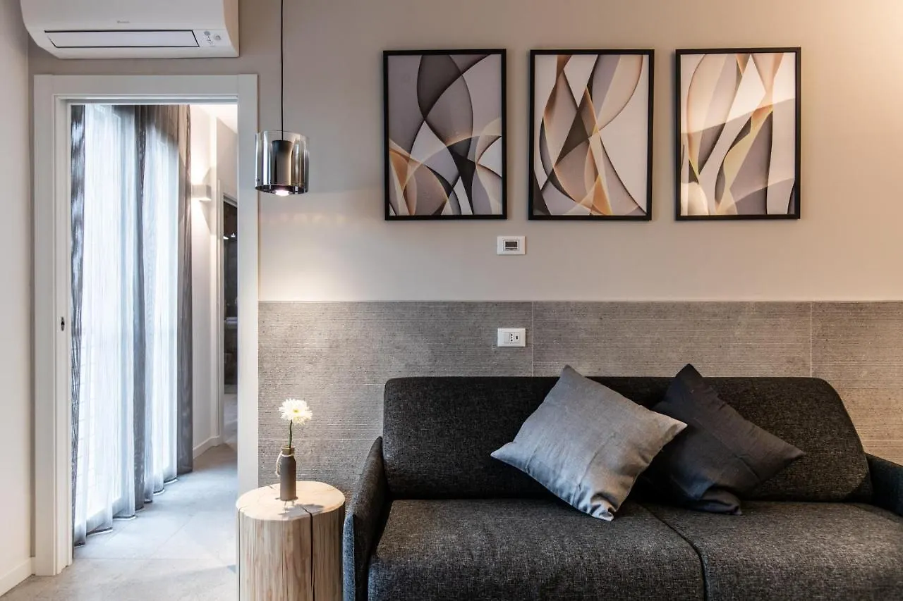 Sei Garda Apartments Πεσκιέρα ντελ Γκάρντα
