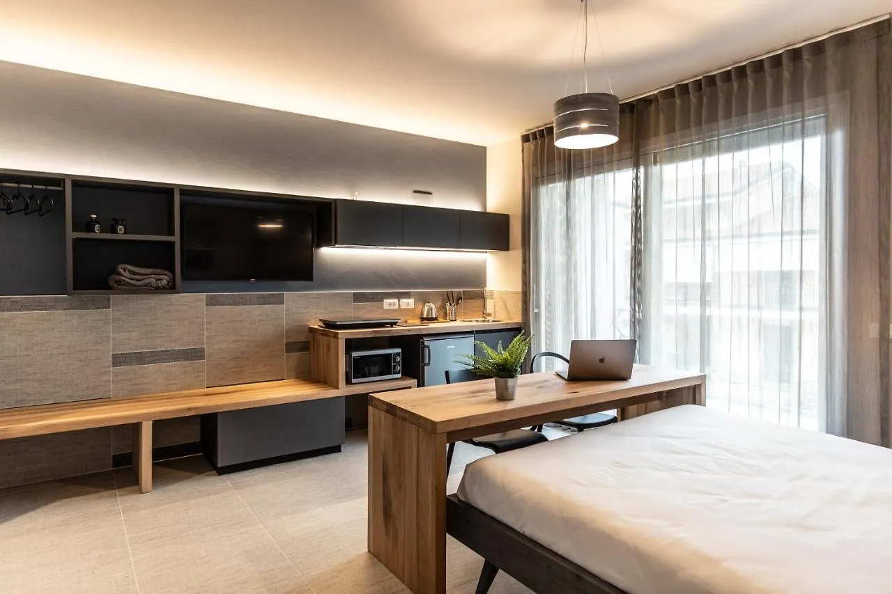 Sei Garda Apartments Πεσκιέρα ντελ Γκάρντα Ιταλία