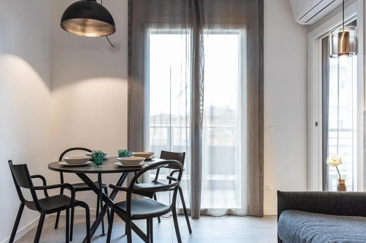 Sei Garda Apartments Πεσκιέρα ντελ Γκάρντα
