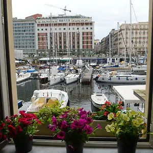 https://casa-del-porto-al-borgo-marinari.hotels-amalfi.com
